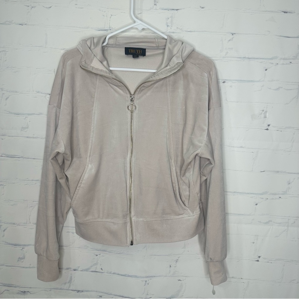 Truth by Republic small hoodie